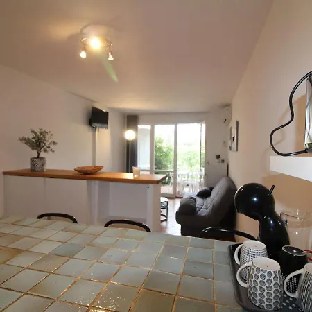 Apartment Borgo, 1 Piece, 2 Personnes - Fr-1-650-9 *